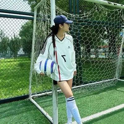 顾诚远